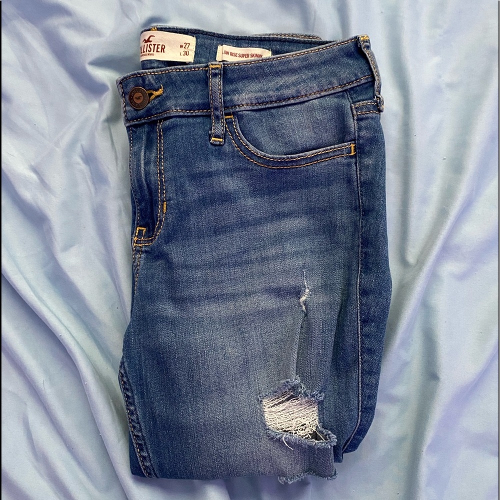 Low Rise Supper skinny jeans from Hollister Co.